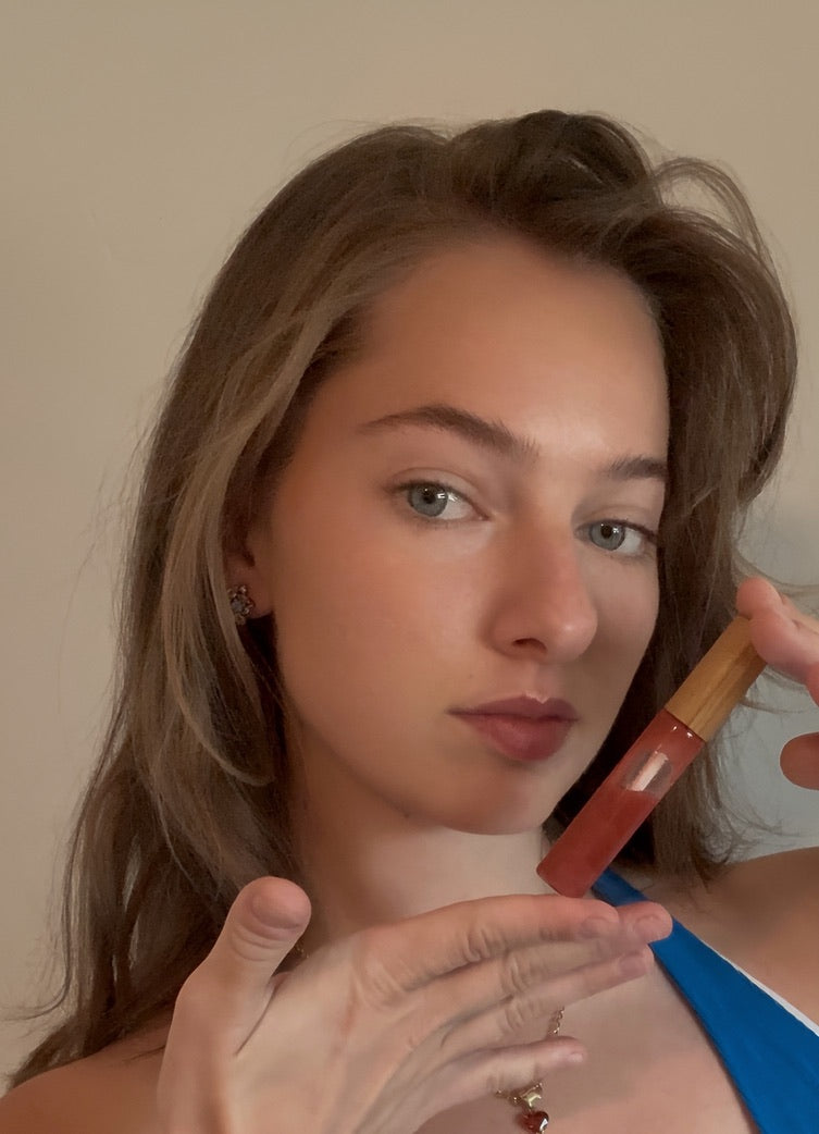 Olyveya's Lip Gloss